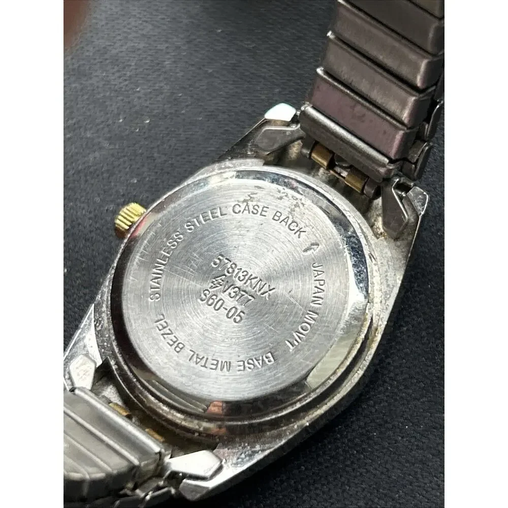 Two Tone Black Dial Women’s Stretch Band Quartz Watch